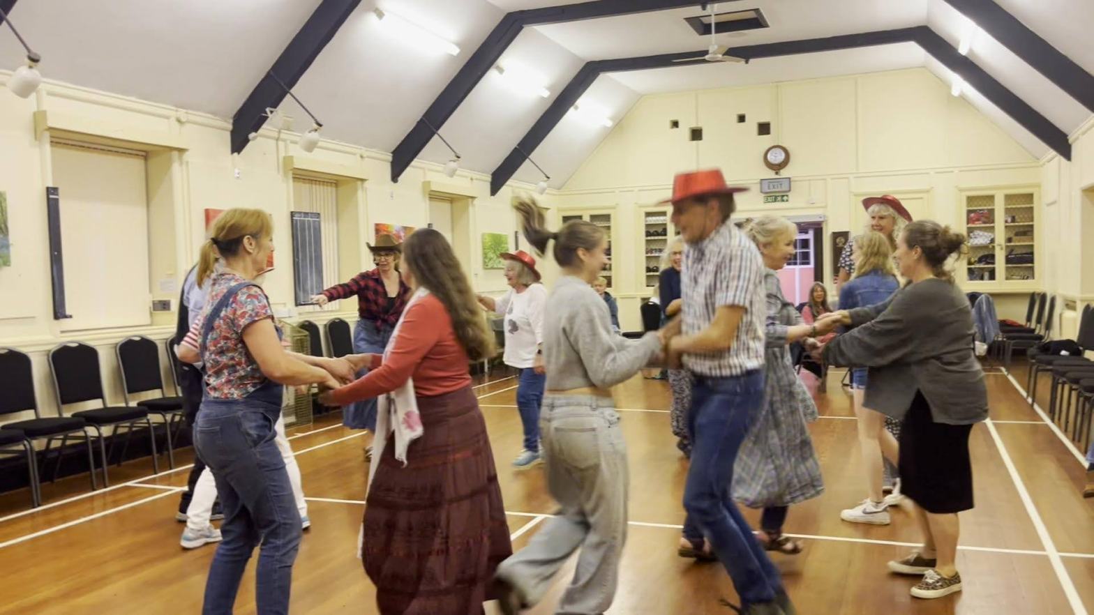 Dancing at the Lysacht Club