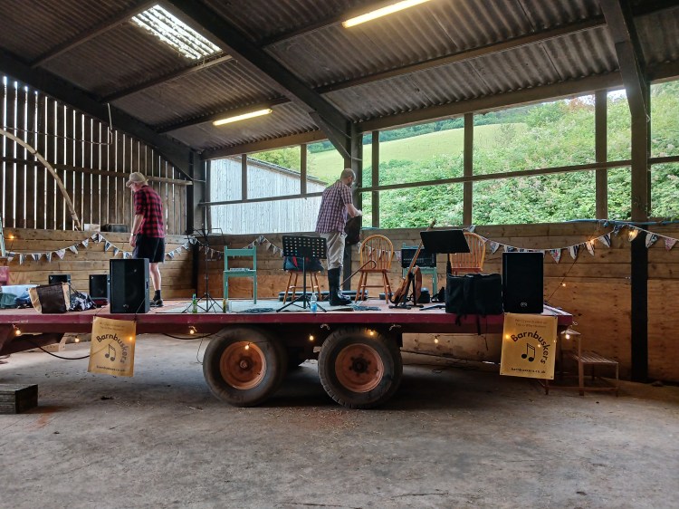 Farm trailer as the stage