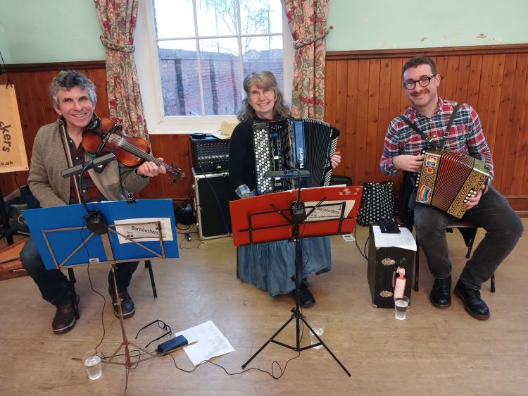 Barnbuskers Ceilidh Barn Dance Band Duo