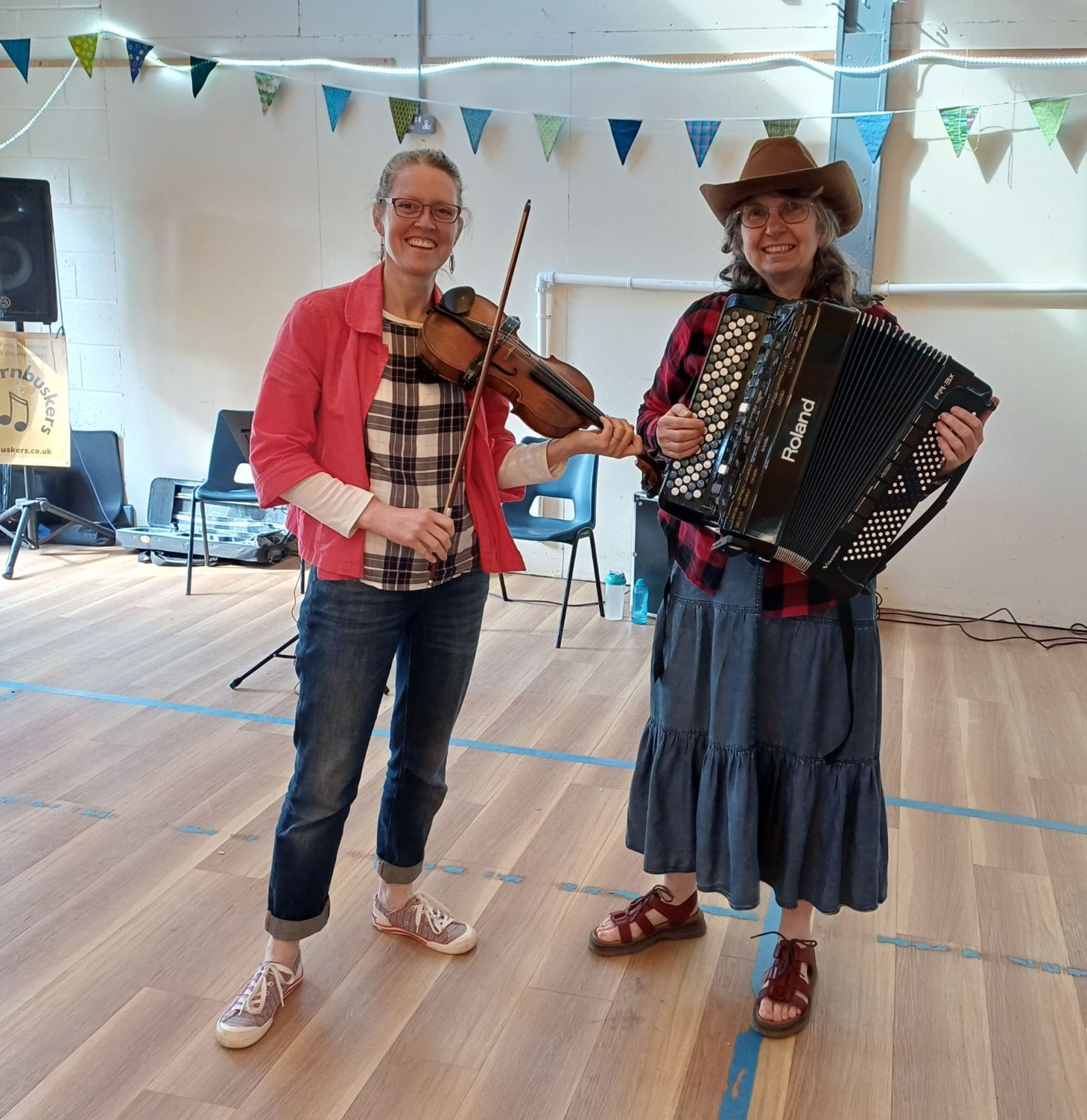Barnbuskers Ceilidh Barn Dance band Duo at The Charletons Community Centre